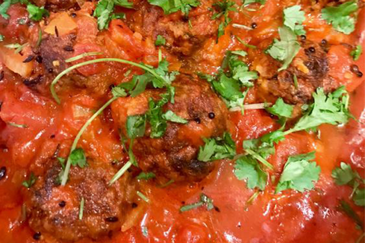 Vegetarian kofta balls vegan curry